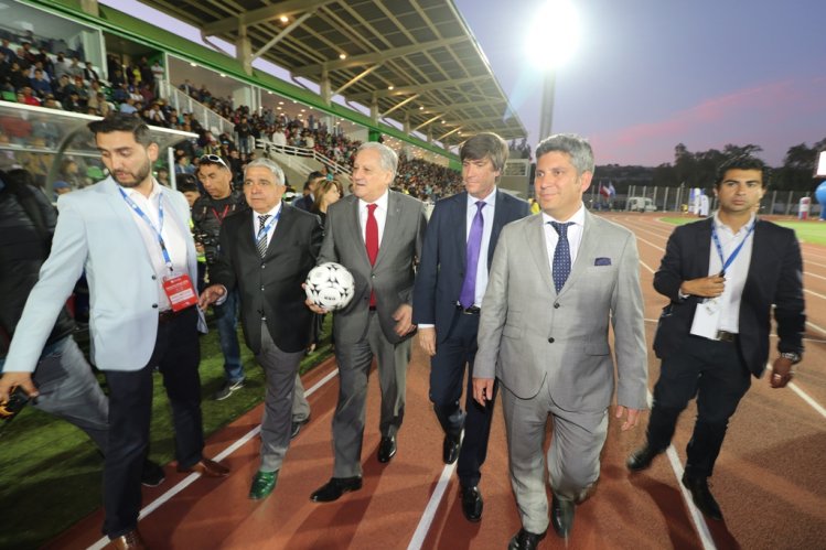 FÚTBOL Y ATLETISMO SE TOMARON EL ESTRENO DEL MODERNO ESTADIO DE OVALLE