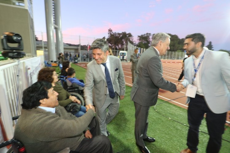 FÚTBOL Y ATLETISMO SE TOMARON EL ESTRENO DEL MODERNO ESTADIO DE OVALLE