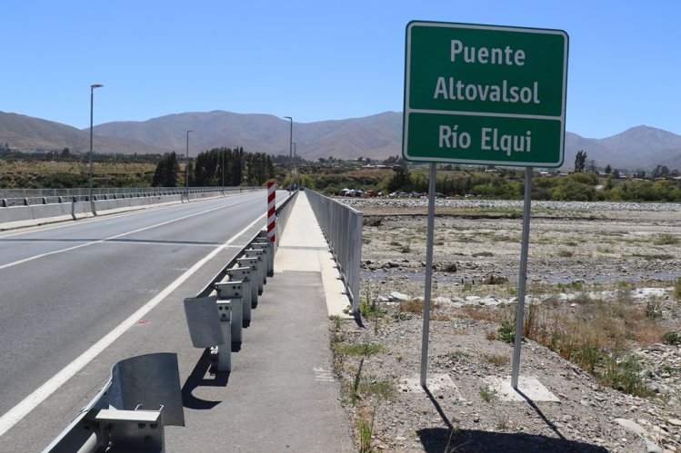 NUEVO PUENTE MEJORA LA CONECTIVIDAD DE VECINOS DE ALTOVALSOL