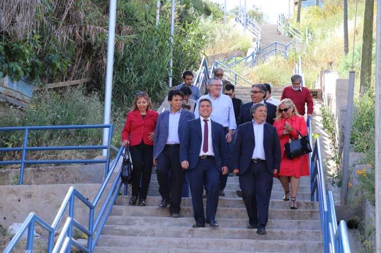 INAUGURAN ESCALERAS PARA CONECTAR PARTE ALTA CON EL CENTRO DE ILLAPEL