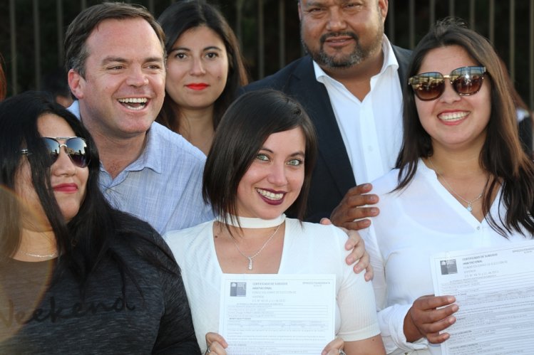 FAMILIAS DE TIERRAS BLANCAS CUMPLIRÁN EL SUEÑO DE SU CASA PROPIA TRAS LARGA ESPERA