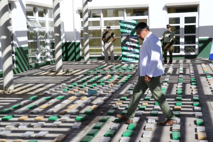 CARABINEROS DECOMISA MÁS DE MEDIA TONELADA DE DROGA LUEGO DE INTENSO OPERATIVO CARABINEROS DECOMISA MÁS DE MEDIA TONELADA DE DROGA LUEGO DE INTENSO OPERATIVO