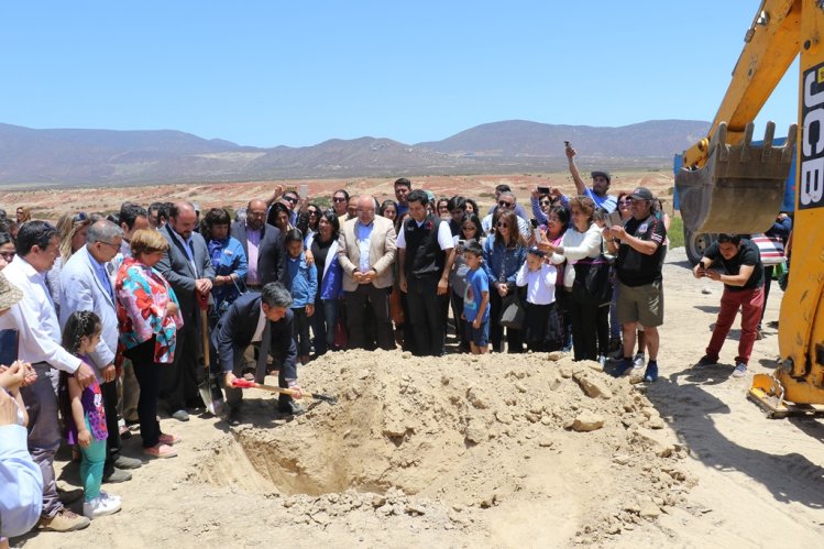 INICIAN CONSTRUCCIÓN DE VIVIENDAS PARA FAMILIAS DE COQUIMBO EN SECTOR EL SAUCE