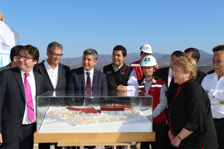 PRESIDENTA BACHELET VISITA OBRAS DE ESTABLECIMIENTO DE LARGA ESTADÍA PARA ADULTOS MAYORES DE LA SERENA