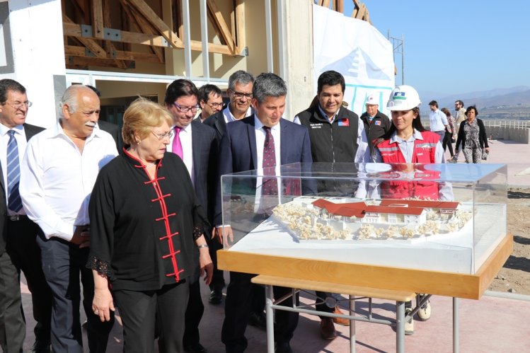 PRESIDENTA BACHELET VISITA OBRAS DE ESTABLECIMIENTO DE LARGA ESTADÍA PARA ADULTOS MAYORES DE LA SERENA