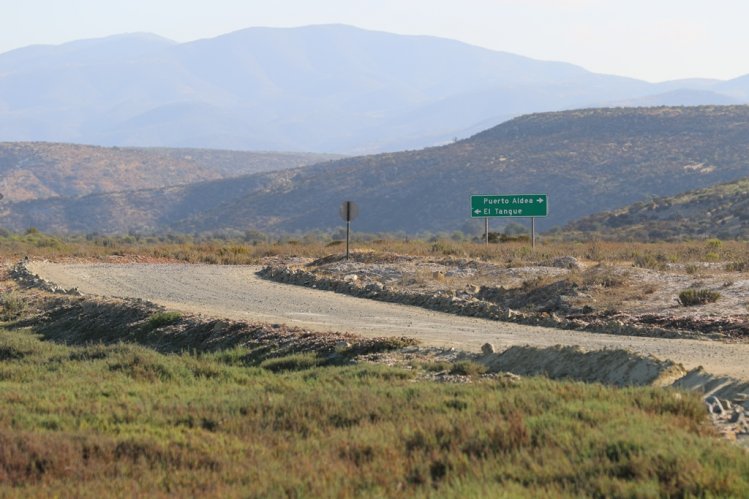 GOBIERNO ABRE CAMINO COMPROMETIDO PARA VECINOS DE PUERTO ALDEA