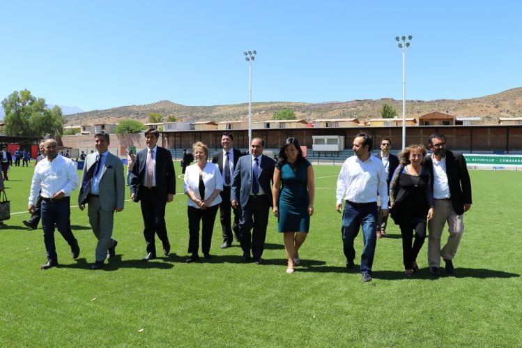 PRESIDENTA INAUGURA DOS ESTADIOS EN LA REGIÓN DE COQUIMBO