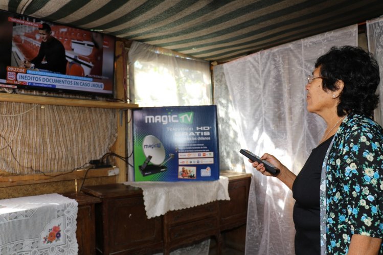 PRESIDENTA BACHELET ENTREGA KITS DE TELEVISIÓN DIGITAL PARA LOCALIDADES RURALES