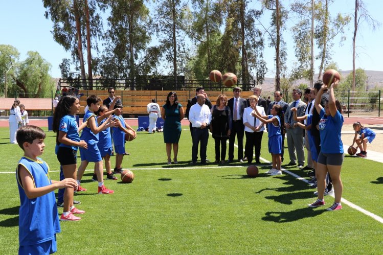 PRESIDENTA INAUGURA DOS ESTADIOS EN LA REGIÓN DE COQUIMBO