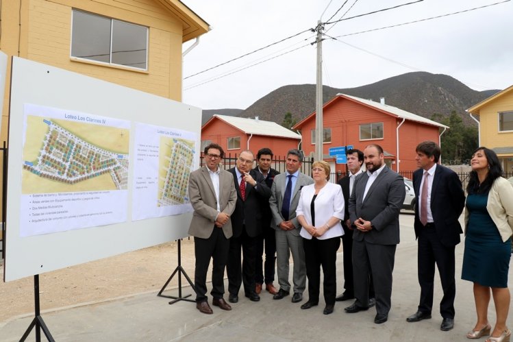 PRESIDENTA BACHELET ENTREGA PROYECTO HABITACIONAL DE INTEGRACIÓN SOCIAL A FAMILIAS DE COQUIMBO