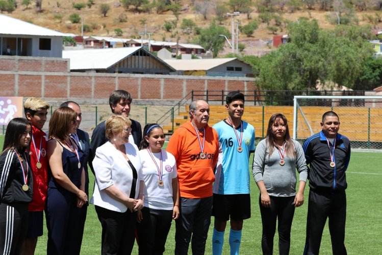 PRESIDENTA INAUGURA DOS ESTADIOS EN LA REGIÓN DE COQUIMBO