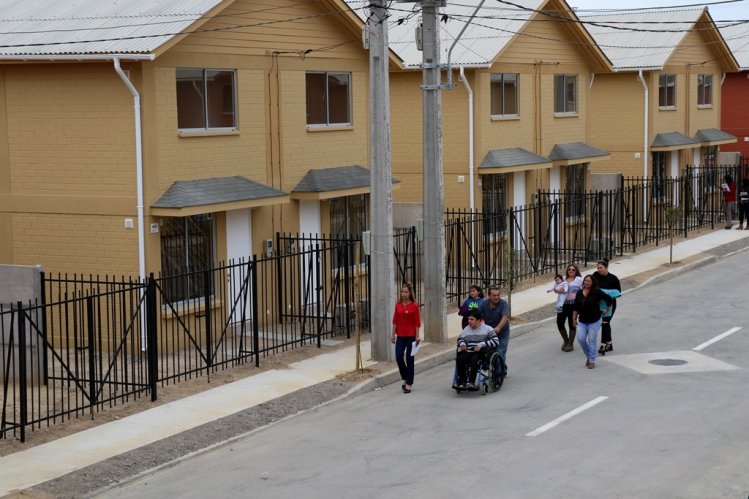 PRESIDENTA BACHELET ENTREGA PROYECTO HABITACIONAL DE INTEGRACIÓN SOCIAL A FAMILIAS DE COQUIMBO