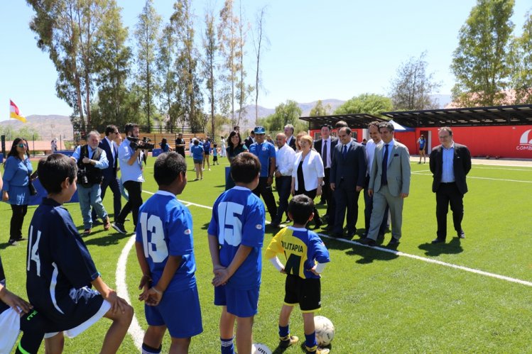 PRESIDENTA INAUGURA DOS ESTADIOS EN LA REGIÓN DE COQUIMBO