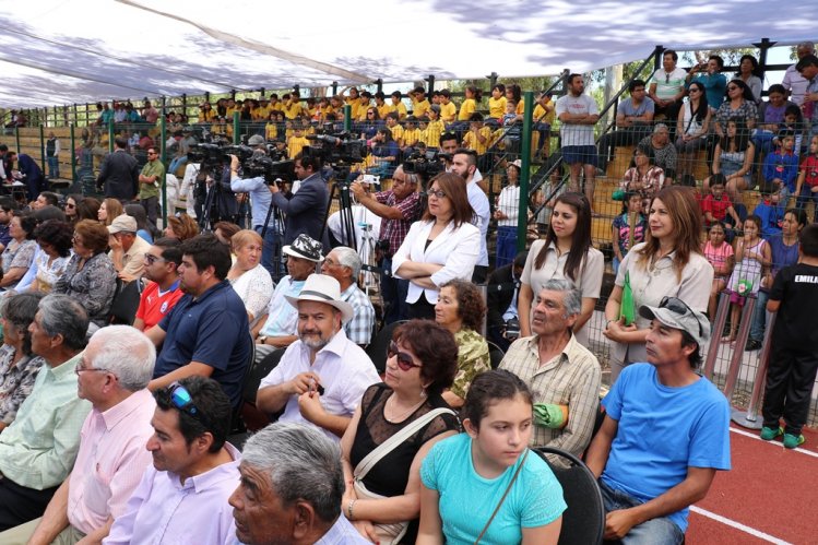 PRESIDENTA INAUGURA DOS ESTADIOS EN LA REGIÓN DE COQUIMBO