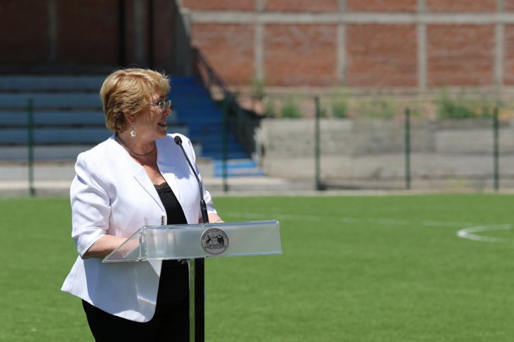 PRESIDENTA INAUGURA DOS ESTADIOS EN LA REGIÓN DE COQUIMBO