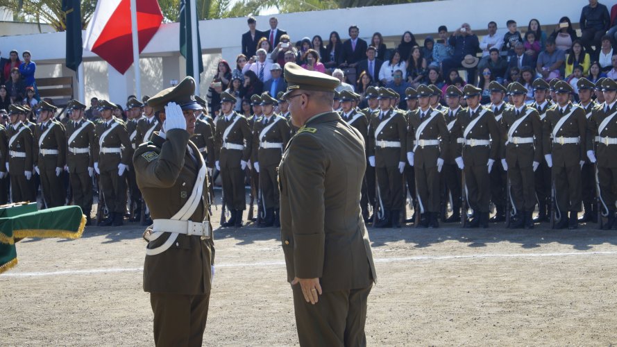 CARABINEROS ALUMNOS DE OVALLE REALIZARON SU JURAMENTO DE SERVICIO