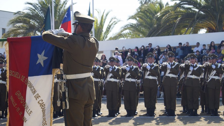 CARABINEROS ALUMNOS DE OVALLE REALIZARON SU JURAMENTO DE SERVICIO