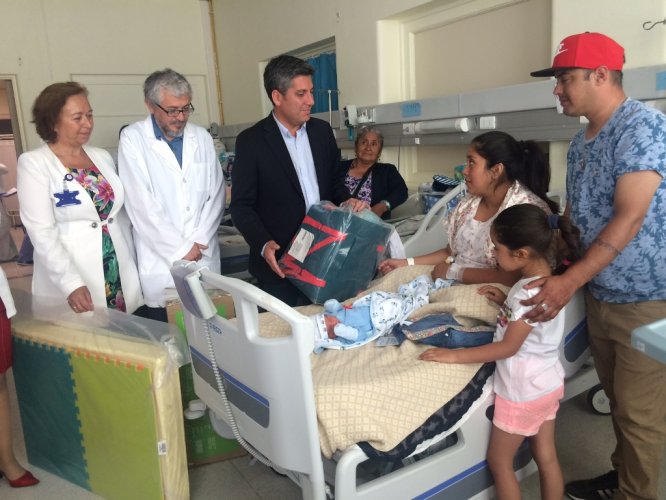 AUTORIDADES VISITAN A PRIMER NACIDO DE LA REGIÓN DE COQUIMBO DURANTE ESTE 2018