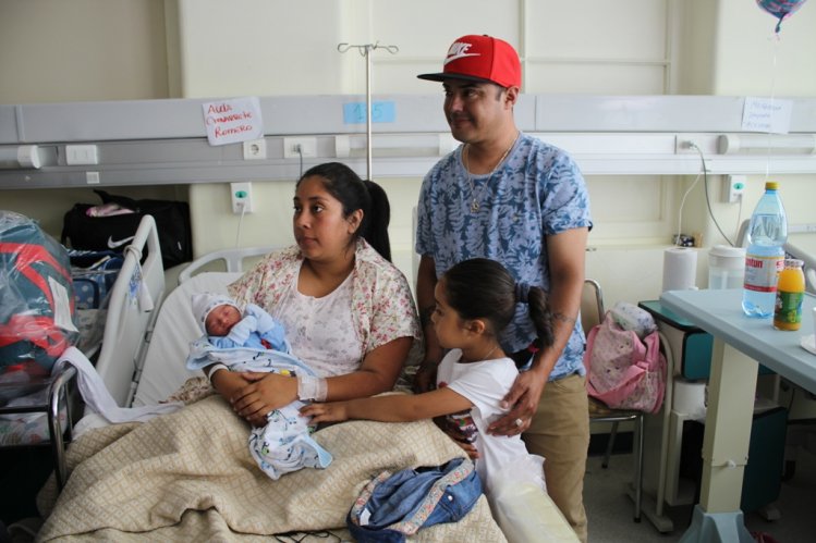 AUTORIDADES VISITAN A PRIMER NACIDO DE LA REGIÓN DE COQUIMBO DURANTE ESTE 2018