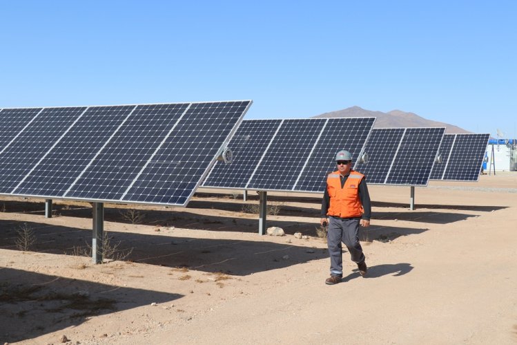 PRESIDENTA BACHELET INAUGURA LA PLANTA DE ENERGÍA SOLAR MÁS EFICIENTE DE LATINOAMÉRICA EN LA REGIÓN DE COQUIMBO