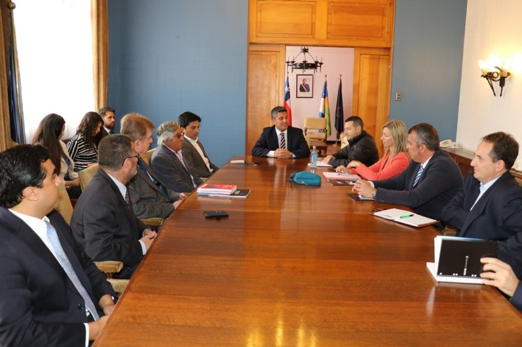 EMPRESARIOS ESPAÑOLES PROYECTAN INVERSIONES EN ENERGÍAS RENOVABLES, TURISMO Y EFICIENCIA HÍDRICA EMPRESARIOS ESPAÑOLES PROYECTAN INVERSIONES EN ENERGÍAS RENOVABLES, TURISMO Y EFICIENCIA HÍDRICA
