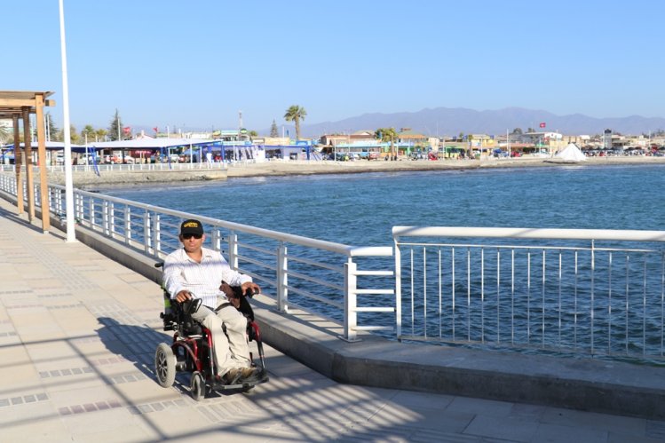 PASEO BORDE COSTERO DE TONGOY RECIBE SELLO CHILE INCLUSIVO