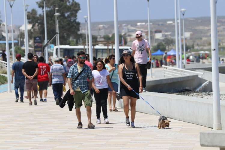 PASEO BORDE COSTERO DE TONGOY RECIBE SELLO CHILE INCLUSIVO