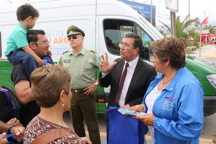 CON FERIA PREVENTIVA CARABINEROS E INTENDENCIA LLAMARON A LA PREVENCIÓN Y AL AUTOCUIDADO CON FERIA PREVENTIVA CARABINEROS E INTENDENCIA LLAMARON A LA PREVENCIÓN Y AL AUTOCUIDADO