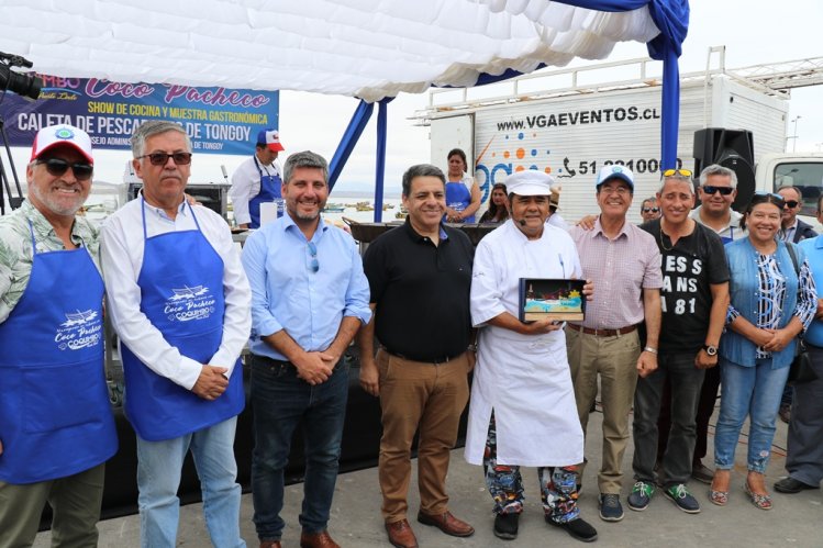 EL OSTIÓN DELEITÓ A COMENSALES EN FESTIVAL GASTRONÓMICO EN TONGOY