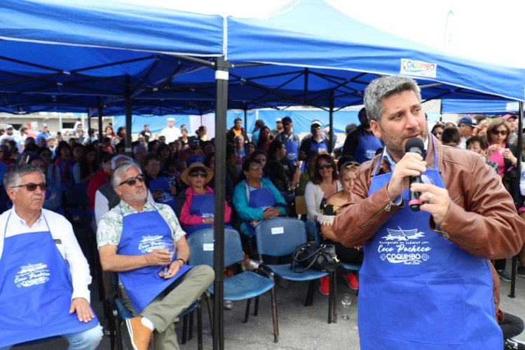 EL OSTIÓN DELEITÓ A COMENSALES EN FESTIVAL GASTRONÓMICO EN TONGOY