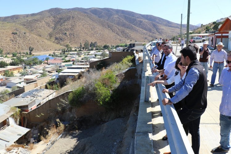 FAMILIAS DE CANELA, COMBARBALÁ Y OVALLE MEJORAN SU CALIDAD DE VIDA CON OBRAS DE RECONSTRUCCIÓN