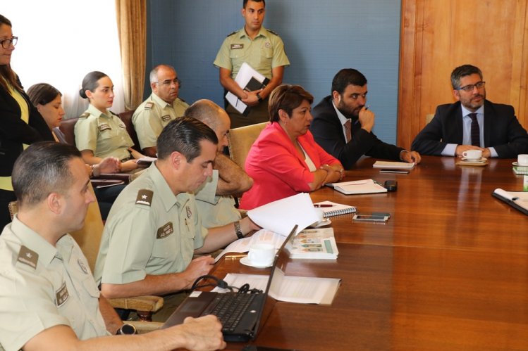 AUTORIDADES Y CARABINEROS COORDINAN MEDIDAS PARA ENFRENTAR EL “SÚPER JUEVES” DE VUELTA A CLASES