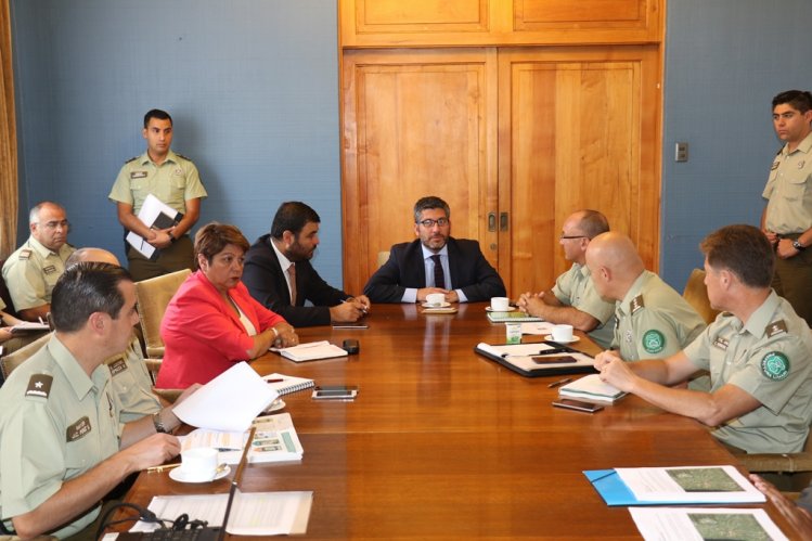 AUTORIDADES Y CARABINEROS COORDINAN MEDIDAS PARA ENFRENTAR EL “SÚPER JUEVES” DE VUELTA A CLASES