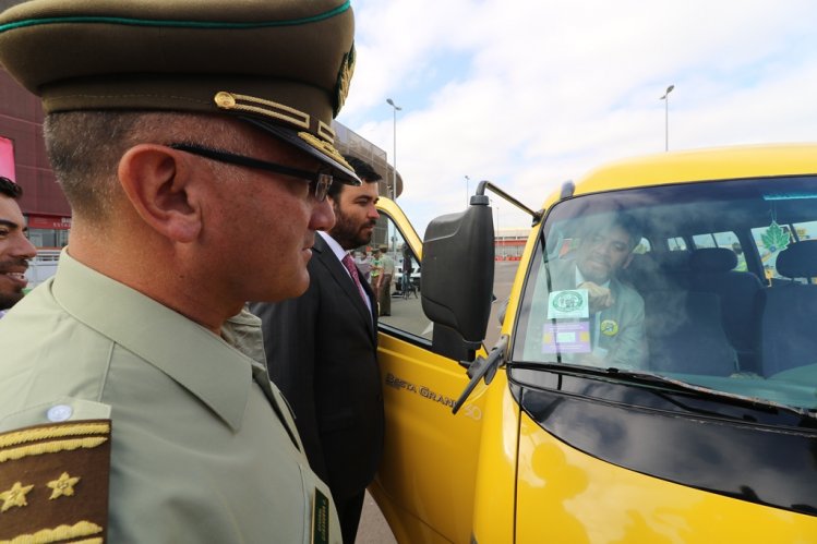 REALIZAN FISCALIZACIÓN PREVENTIVA A FURGONES ESCOLARES PARA GARANTIZAR SEGURIDAD EN EL REGRESO A CLASES