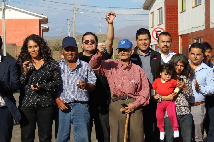 INAUGURAN CONJUNTO HABITACIONAL PARA MÁS DE 100 FAMILIAS EN ILLAPEL