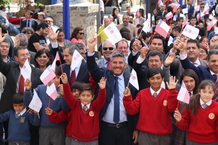 INAUGURAN AÑO ESCOLAR REGIONAL CON EL COMPROMISO CUMPLIDO DE LA REFORMA EDUCACIONAL Y EL INICIO DE LA EDUCACIÓN PÚBLICA EN ANDACOLLO Y COQUIMBO