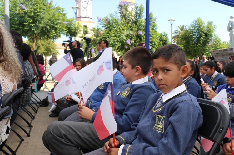 INAUGURAN AÑO ESCOLAR REGIONAL CON EL COMPROMISO CUMPLIDO DE LA REFORMA EDUCACIONAL Y EL INICIO DE LA EDUCACIÓN PÚBLICA EN ANDACOLLO Y COQUIMBO