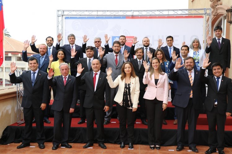 EQUILIBRO POLÍTICO Y TÉCNICO CARACTERIZA A LOS NUEVOS SEREMIS DE LA REGIÓN DE COQUIMBO EQUILIBRO POLÍTICO Y TÉCNICO CARACTERIZA A LOS NUEVOS SEREMIS DE LA REGIÓN DE COQUIMBO