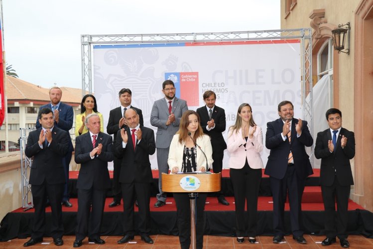 EQUILIBRO POLÍTICO Y TÉCNICO CARACTERIZA A LOS NUEVOS SEREMIS DE LA REGIÓN DE COQUIMBO EQUILIBRO POLÍTICO Y TÉCNICO CARACTERIZA A LOS NUEVOS SEREMIS DE LA REGIÓN DE COQUIMBO