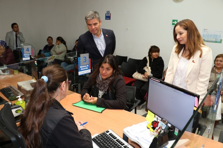 GOBIERNO LLAMA A POSTULAR AL SUBSIDIO HABITACIONAL PARA FAMILIAS DE SECTORES MEDIOS GOBIERNO LLAMA A POSTULAR AL SUBSIDIO HABITACIONAL PARA FAMILIAS DE SECTORES MEDIOS