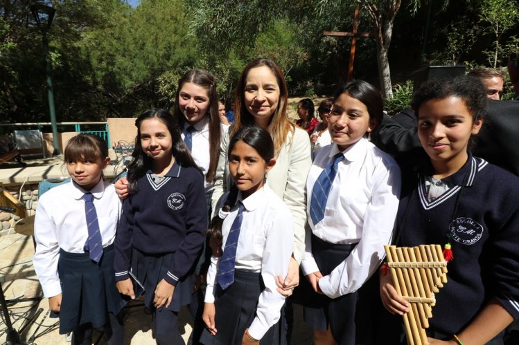 GABRIELA MISTRAL: RESALTAN LEGADO EDUCACIONAL Y SU PREOCUPACIÓN POR LOS NIÑOS GABRIELA MISTRAL: RESALTAN LEGADO EDUCACIONAL Y SU PREOCUPACIÓN POR LOS NIÑOS