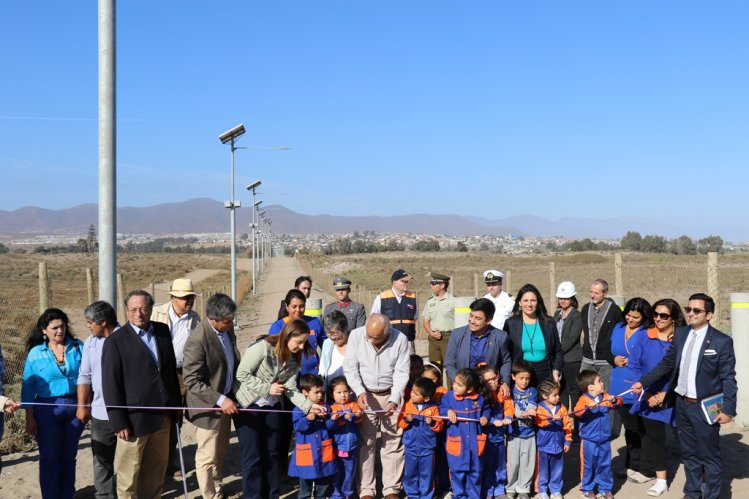 INAUGURAN NUEVA VÍA DE EVACUACIÓN PARA HABITANTES DE CALETA SAN PEDRO