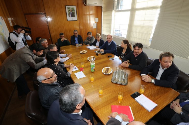 GOBIERNO ANUNCIA REALIZACIÓN DE PROGRAMA AGRÍCOLA TRAS DESPLIEGUE POR LA PROVINCIA DE LIMARÍ GOBIERNO ANUNCIA REALIZACIÓN DE PROGRAMA AGRÍCOLA TRAS DESPLIEGUE POR LA PROVINCIA DE LIMARÍ