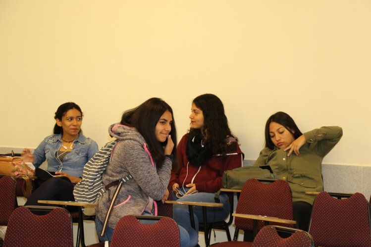 GOBIERNO ANUNCIA LEY QUE AMPLÍA LA GRATUIDAD AL 70% DE ESTUDIANTES MÁS VULNERABLES DE INSTITUTOS PROFESIONALES Y CENTROS DE FORMACIÓN TÉCNICA GOBIERNO ANUNCIA LEY QUE AMPLÍA LA GRATUIDAD AL 70% DE ESTUDIANTES MÁS VULNERABLES DE INSTITUTOS PROFESIONALES Y CENTROS DE FORMACIÓN TÉCNICA
