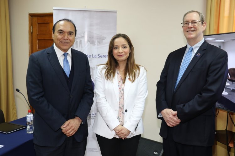 IMPLEMENTAN LA RED FIBRA ÓPTICA MÁS POTENTE DE SUDAMÉRICA EN LA REGIÓN DE COQUIMBO IMPLEMENTAN LA RED FIBRA ÓPTICA MÁS POTENTE DE SUDAMÉRICA EN LA REGIÓN DE COQUIMBO