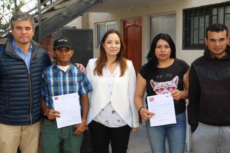 GOBIERNO ENTREGA SUBSIDIO HABITACIONAL PARA FAMILIAS DE COQUIMBO AFECTADAS POR INCENDIO
