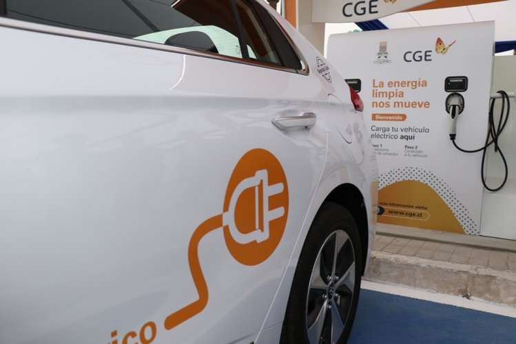 REGIÓN DE COQUIMBO INSTALA SU PRIMER PUNTO DE CARGA PARA AUTOS ELÉCTRICOS