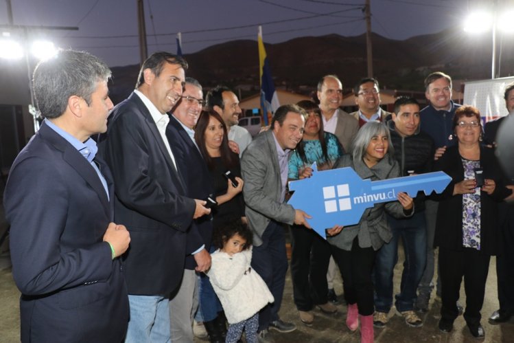 FAMILIAS DE SOTAQUÍ CUMPLIERON SUEÑO DE LA CASA PROPIA TRAS AÑOS DE ESPERA