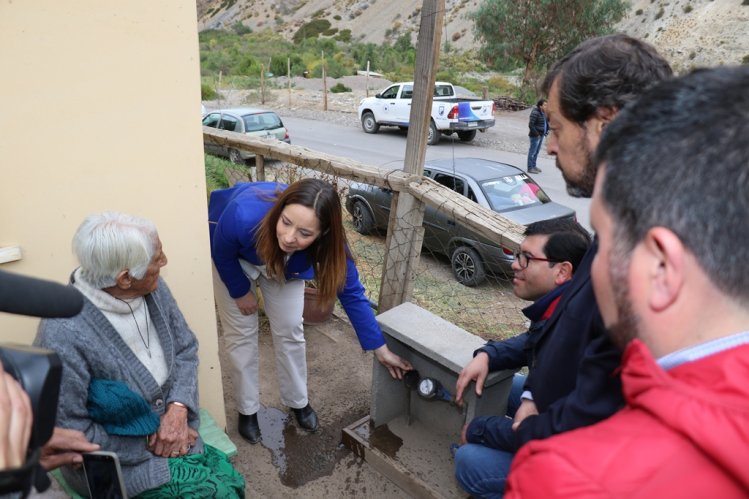 VECINOS DEL SECTOR RURAL DE MONTE PATRIA PLANTEAN SUS NECESIDADES EN MATERIA DE AGUA POTABLE