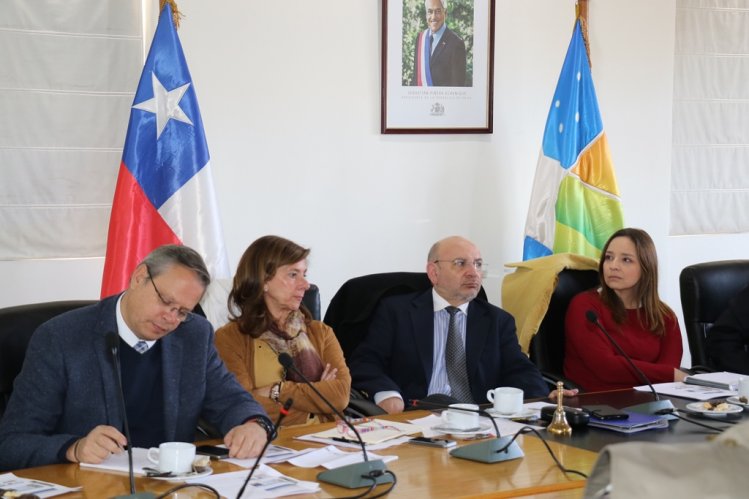 DIPUTADOS DE LA COMISIÓN DE SALUD COINCIDEN EN NECESIDAD DE EJECUTAR NUEVOS HOSPITALES EN COQUIMBO Y LA SERENA DIPUTADOS DE LA COMISIÓN DE SALUD COINCIDEN EN NECESIDAD DE EJECUTAR NUEVOS HOSPITALES EN COQUIMBO Y LA SERENA